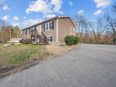66 Lake Shore Dr, Leominster, MA, 01453