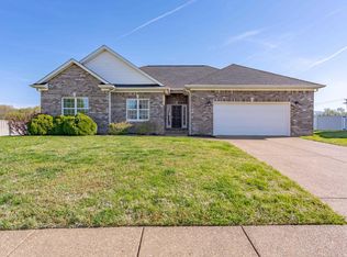 10022 Neenah Dr, Newburgh, IN 47630