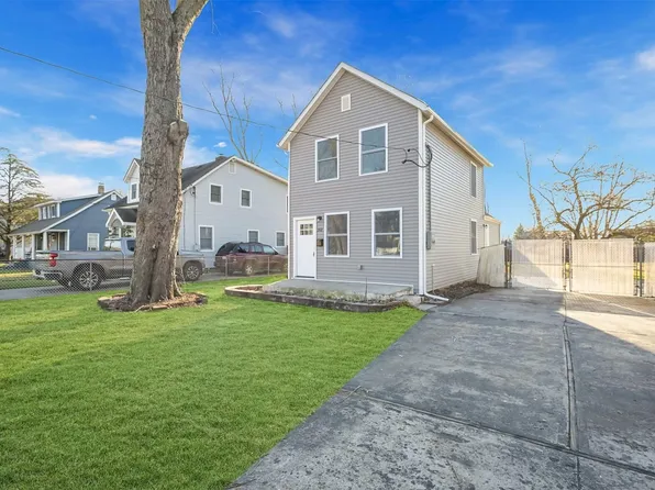 204 Oak Street, Patchogue, NY 11772