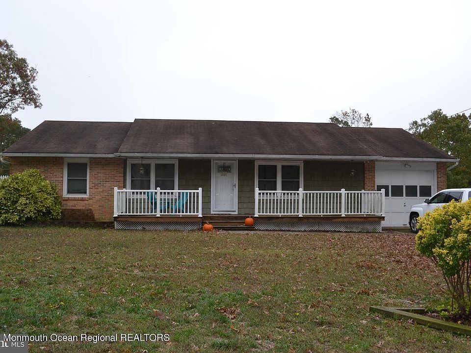 1st image of 77 Saint Andrews Dr