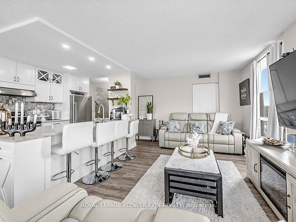 5th image of 3 Hickory Tree Rd #908