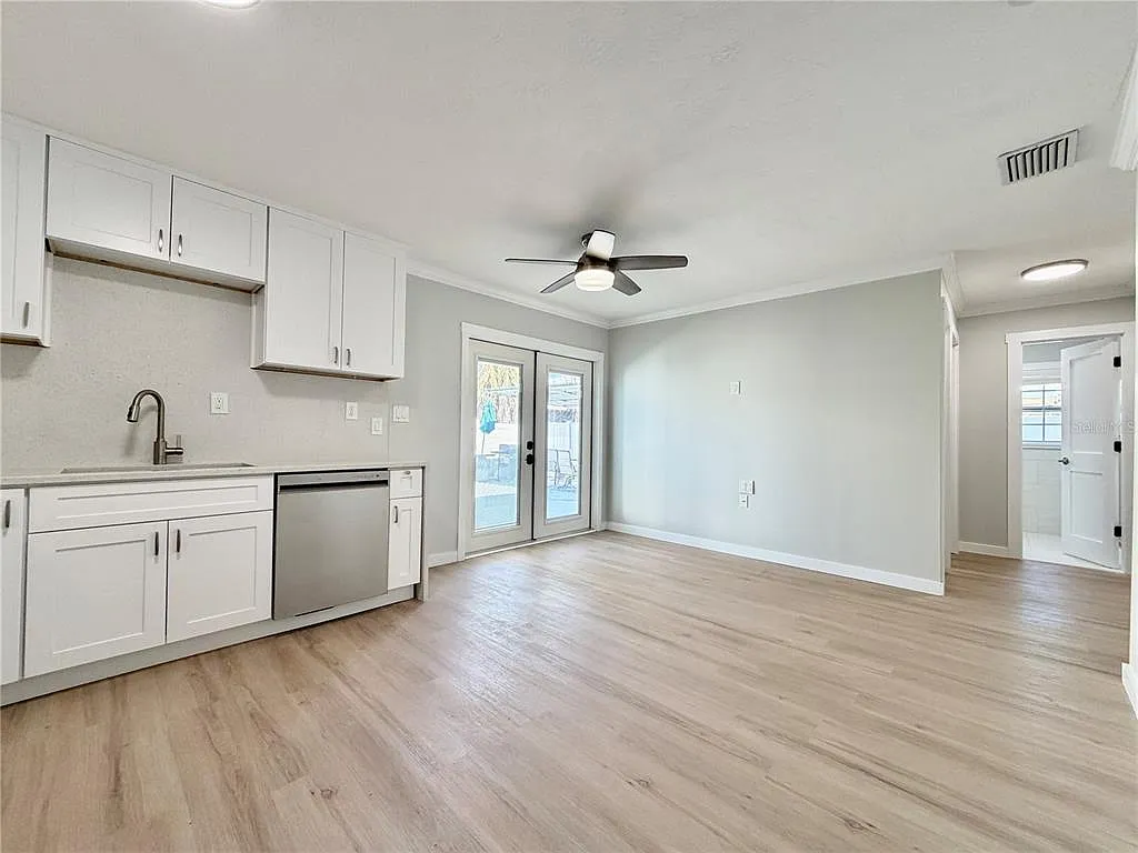 2 bed, 1.0 bath, 650 sqft, $1,895 — Photo 3
