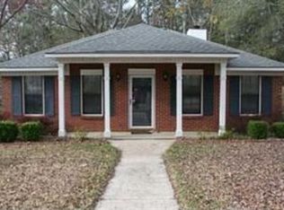 6804 Autumn Ridge Dr, Mobile, AL 36695