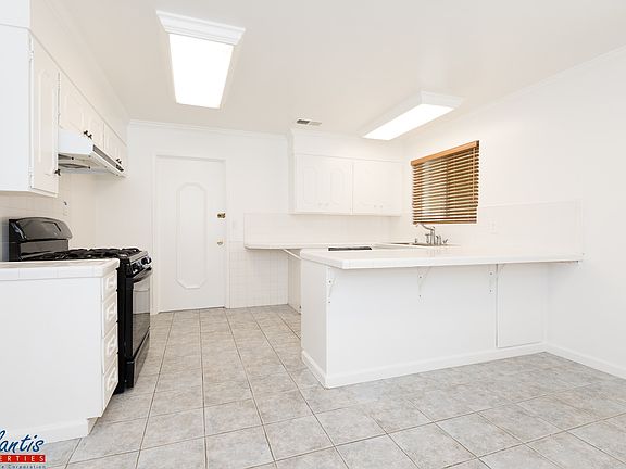 5th image of 4818 Kingdale Dr
