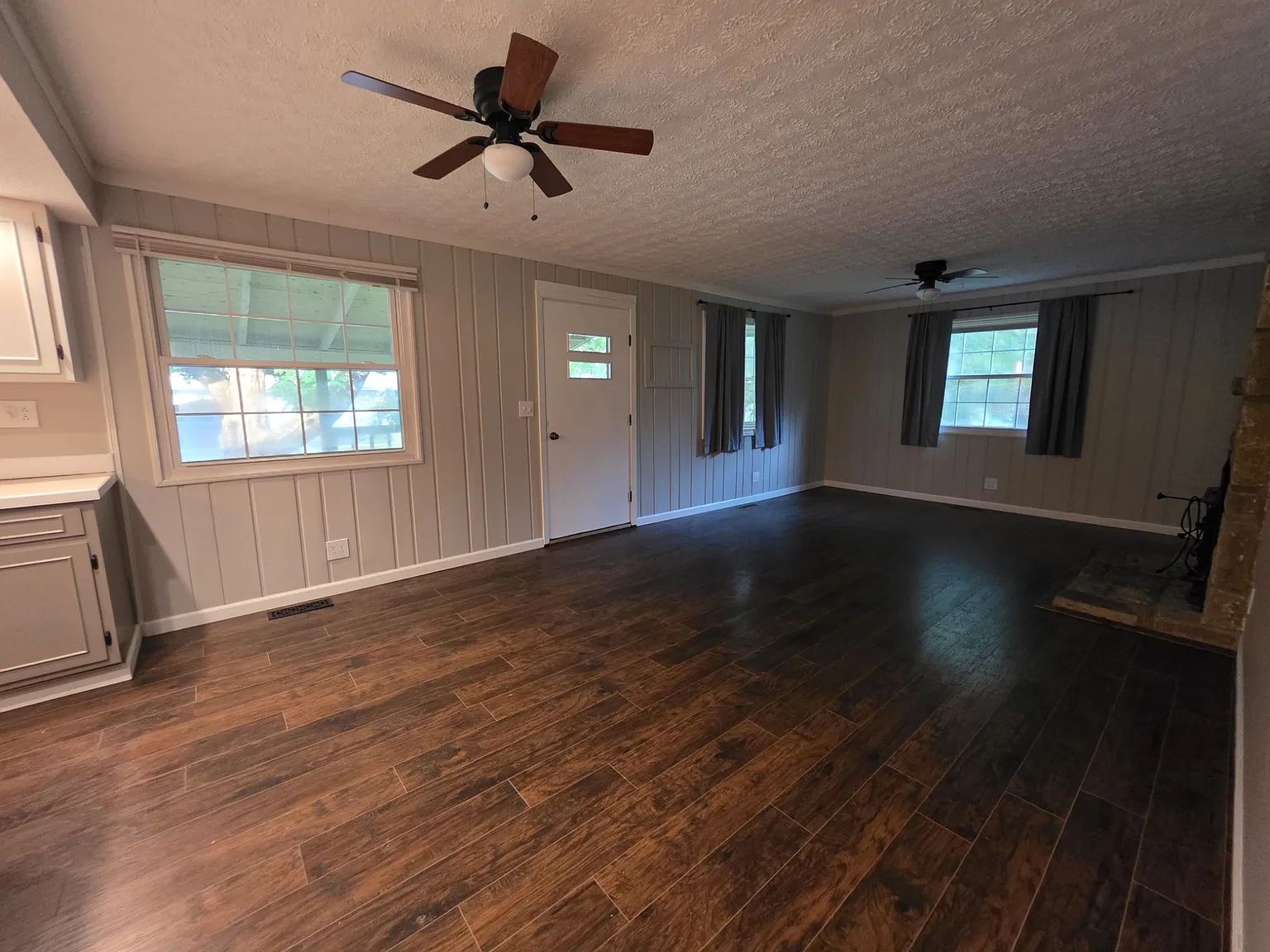 3 bed, 1478 sqft, $2,195 — Photo 3