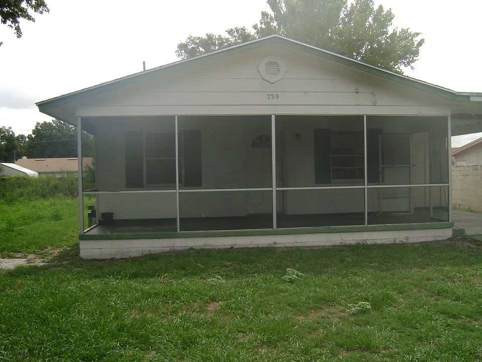 739 Herman Ave