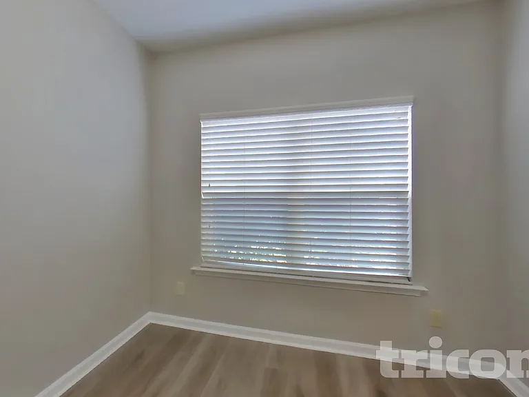 155 Hickory Hills Dr — Photo 4