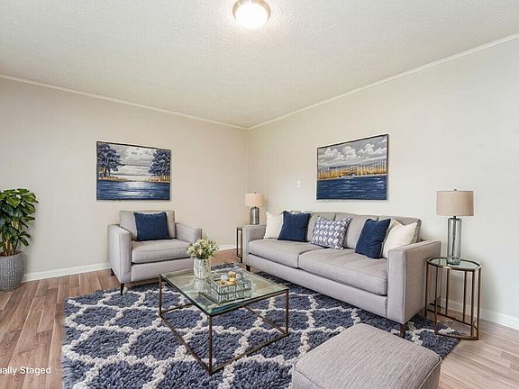 4th image of 3730 Sunny Hill Dr