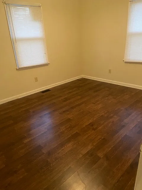2 bed, $1,000 — Photo 4