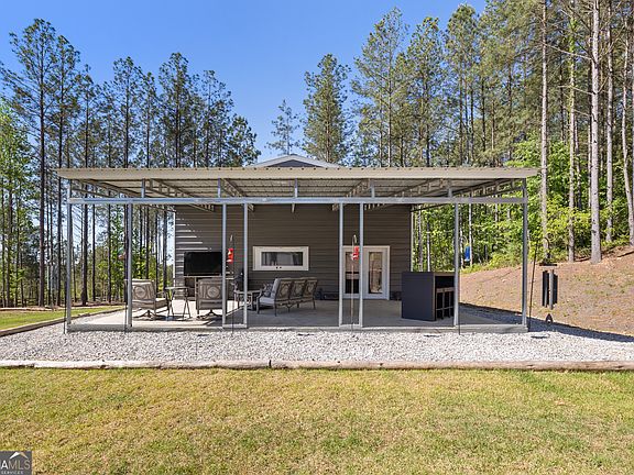 5th image of 843 Millen Rd