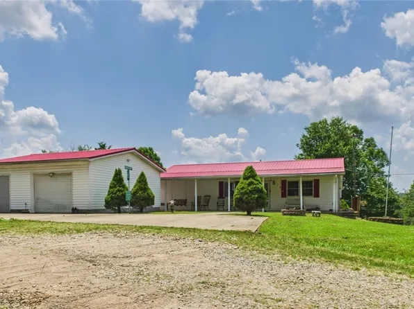 268 Mountain View Dr, Big Springs, WV 26137