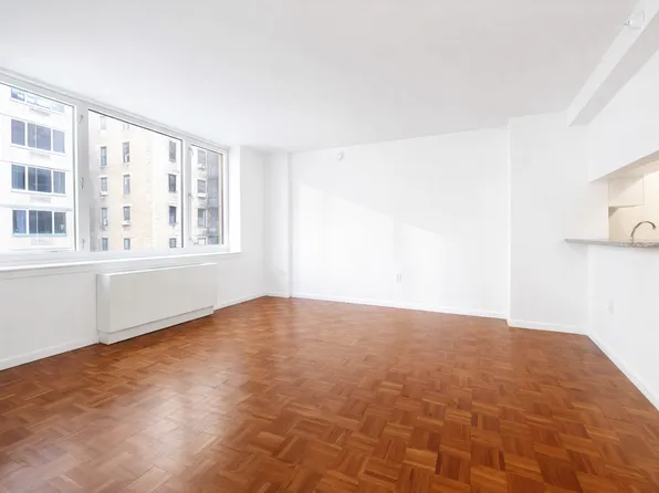 350 West 43rd Street image 1 of 7