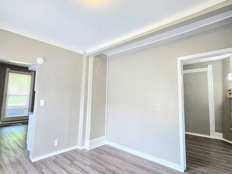 321 S Union St — Photo 6