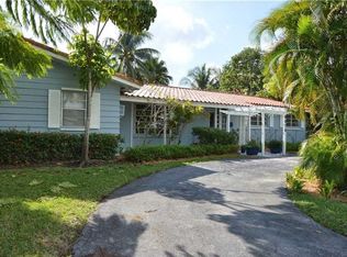 8070 SW 140th Ter, Palmetto Bay, FL 33158