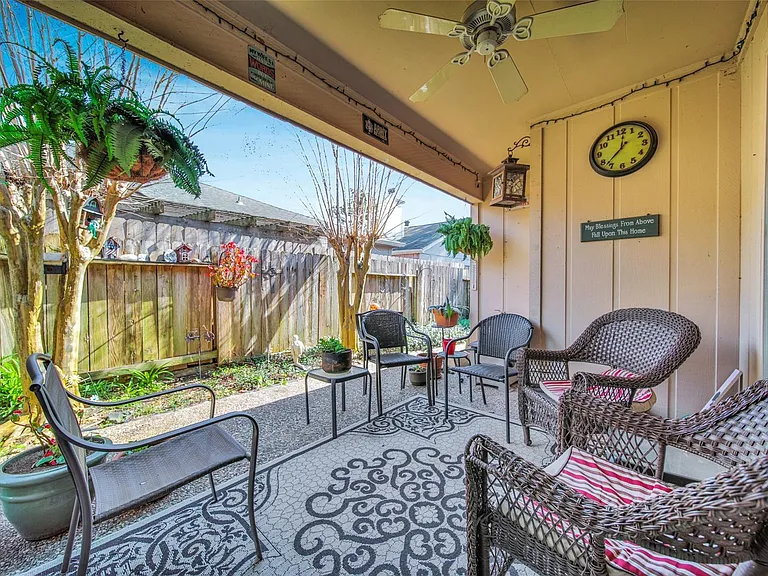 347 W Champions Colony #III — Photo 24