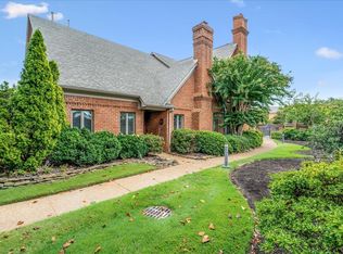 501 W Racquet Club Pl, Memphis, TN 38117