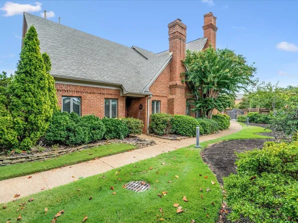 501 W Racquet Club Pl, Memphis, TN 38117
