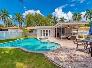 1109 N 13th Ct, Hollywood, FL 33019