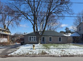 601 Conacher Dr, Toronto, ON M2M 3M9