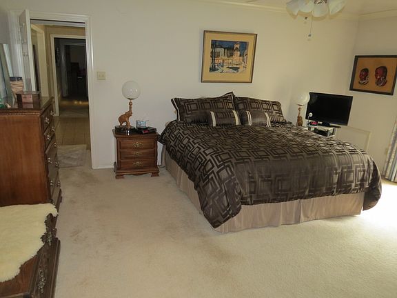 4th image of 8306 Trenton Ave
