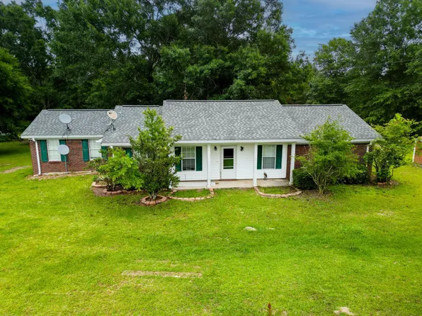 1214 Tower Rd, Ellisville, MS 39437