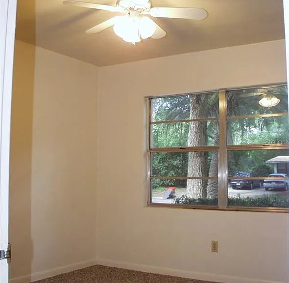 621 NW 36th Dr — Photo 16