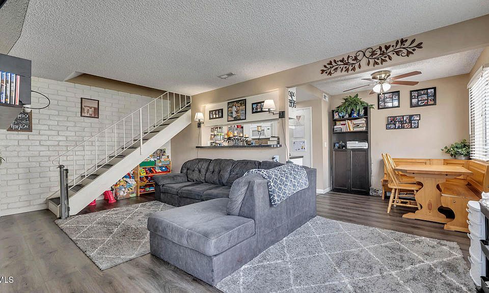 2033 N Calle La Sombra D, Simi Valley, CA 93063 Zillow