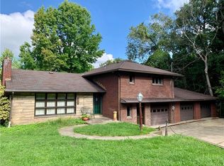 668 Deer Ln, Rochester, PA 15074