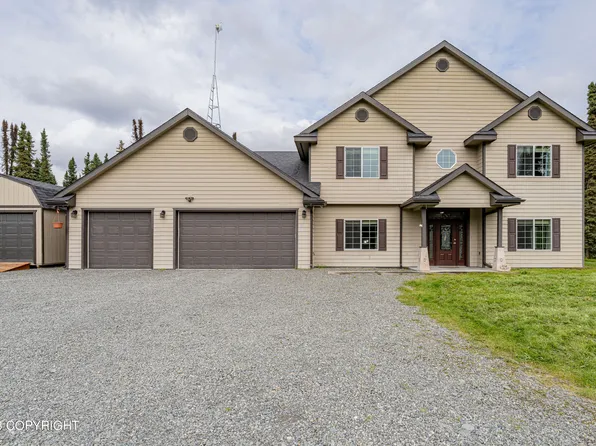 832 Regency Ct, Soldotna, AK 99669