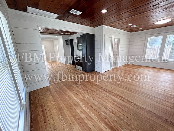 3rd image of 1407 N Preston St