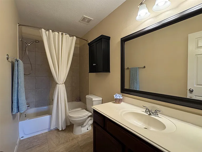 2515 Ember Canyon Ln — Photo 29