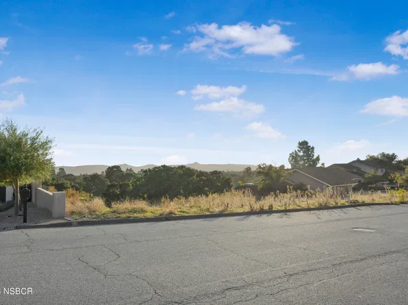 470 Oak Hill Dr, Lompoc, CA 93436