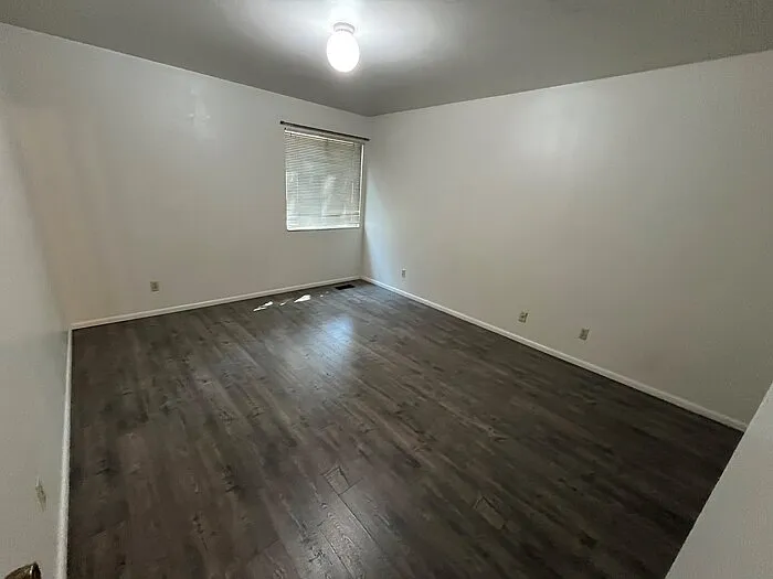 2224 S Claybourne Ave #A — Photo 7