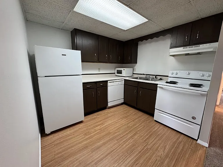 2404 Marquette Rd #2 — Photo 2
