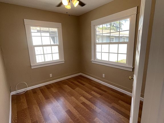 5th image of 727 S Towne Ave #731