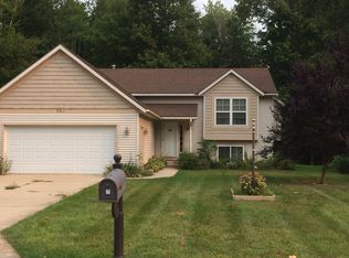 134 Summit Dr, Allegan, MI 49010