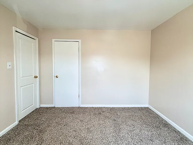 5417 Nelson Ave — Photo 12