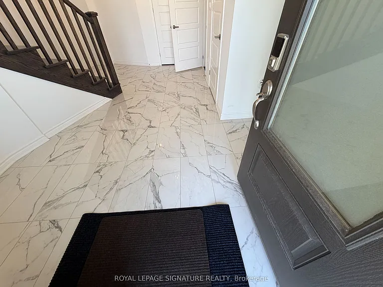 1392 William Halton Pkwy W — Photo 5