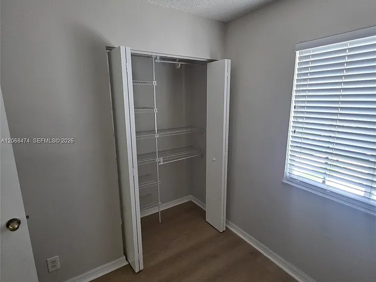 4730 Lago Vista Dr — Photo 32