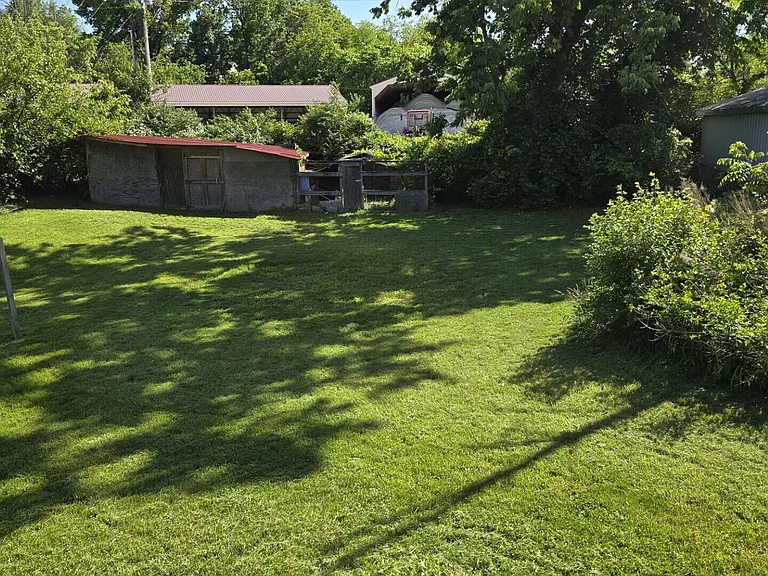 204 S Robbins Ct — Photo 34