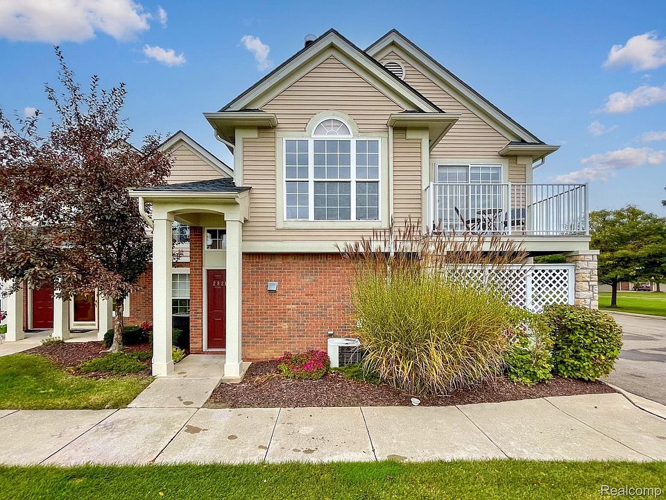 1st image of 28210 Oakmonte Cir E