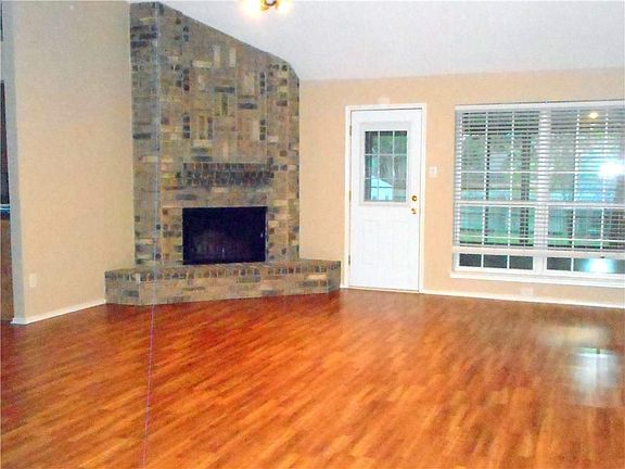 2nd image of 1605 Winter Park Ln
