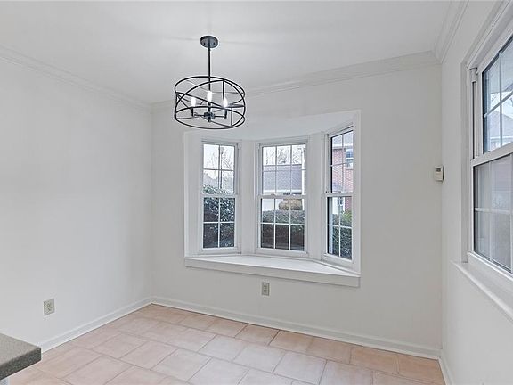 4th image of 103 Mary Gay Ct