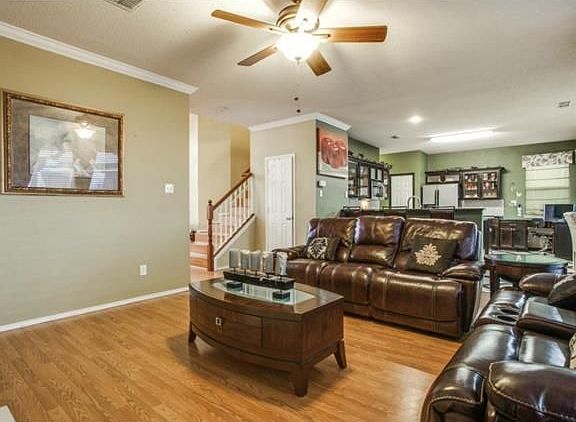 4th image of 7034 Hillshire Ln