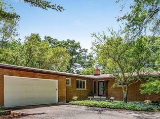 41W107 Kings Mill Rd, Saint Charles, IL 60175