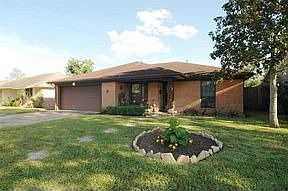 5th image of 10126 Kirkglen Dr