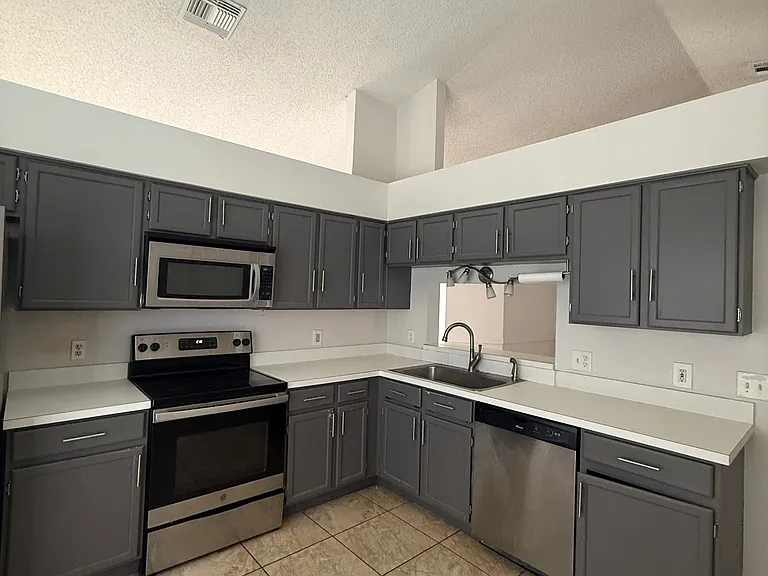 8467 Fort Thomas Way — Photo 10
