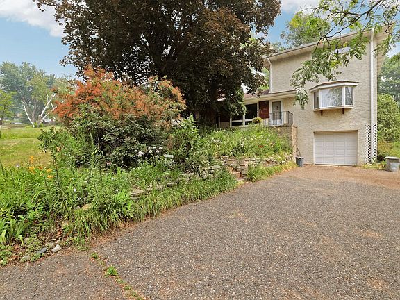 4th image of 1826 Alameda St