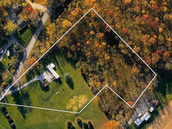 324 Jackson Square Rd, Thomasville, PA 17364