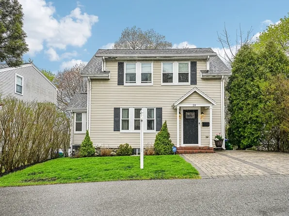 24 Fellsview Ave, Medford, MA 02155
